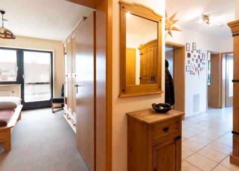 Dachgeschoßwohnung Roth - 3 Zimmer, 85 m&sup2;, 720&euro; | Angebot:26491415