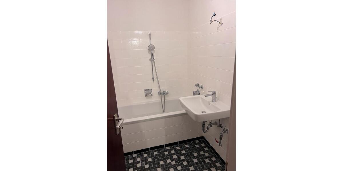 Etagenwohnung Nürnberg Falkenheim - 3 Zimmer, 77 m&sup2;, 960&euro; | Angebot:27582235
