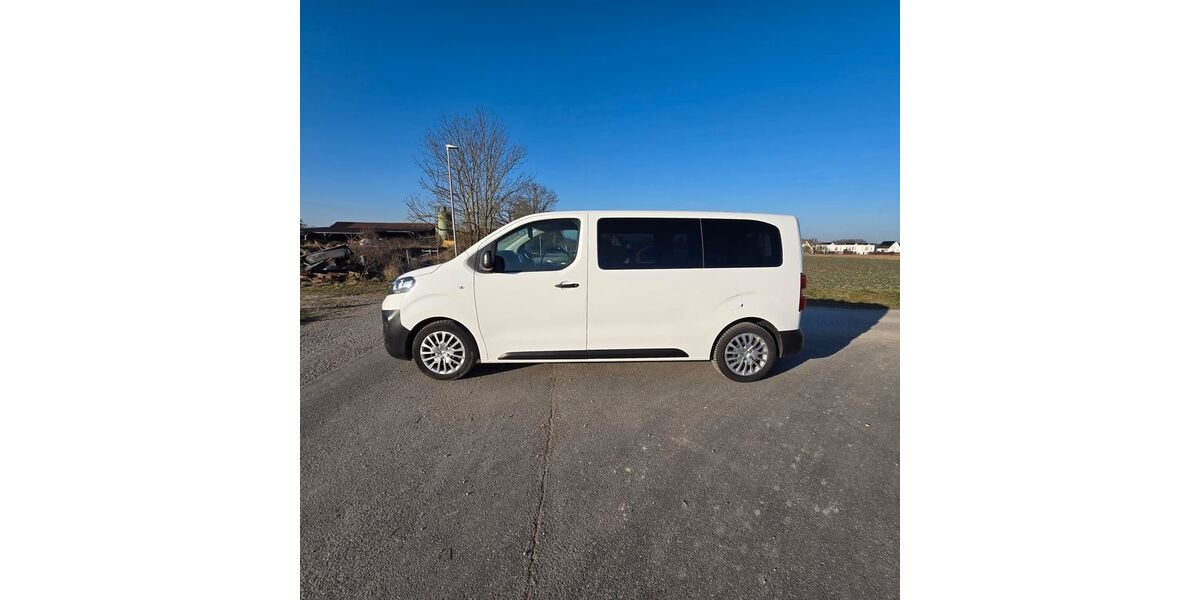 Opel Vivaro 152.000 km 15.500 &euro; Herzogenaurach 91074