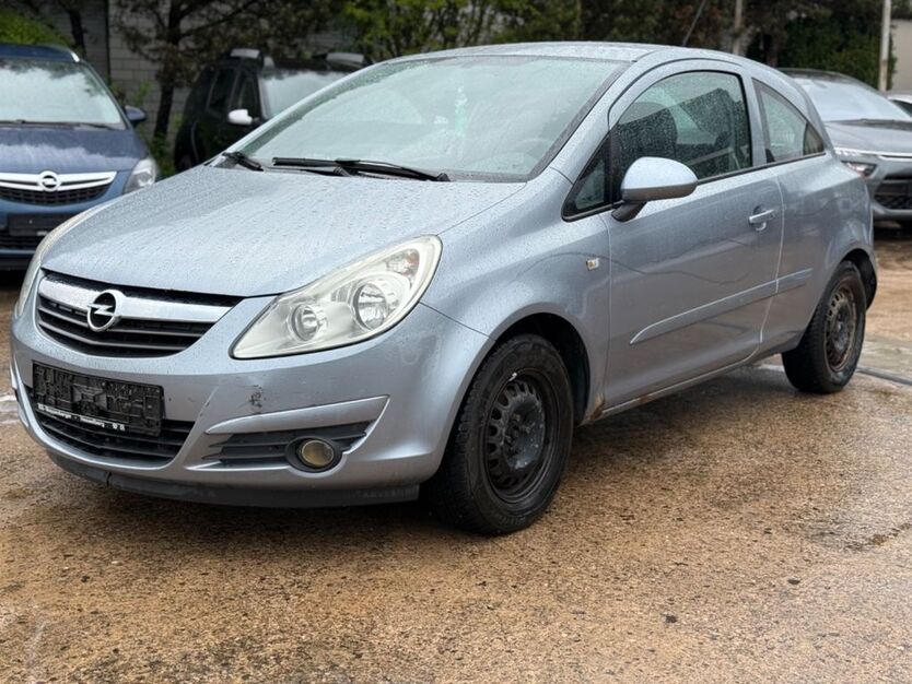 Opel Corsa 151.390 km 690 € Erlangen 91056