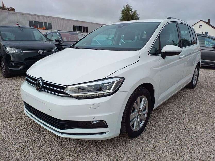VW Touran 68.395 km 26.999 € Fürth 90765