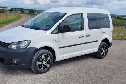 VW Caddy 228.000 km 7.300 &euro; Veitsbronn 90587