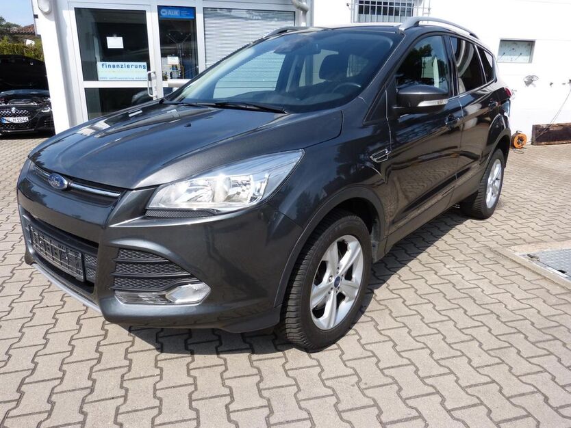 Ford Kuga 26.900 km 15.990 € Fürth 90765