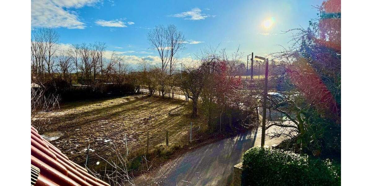 Doppelhaushälfte mit Doppelgarage und großzügigen Garten 5 zimmer