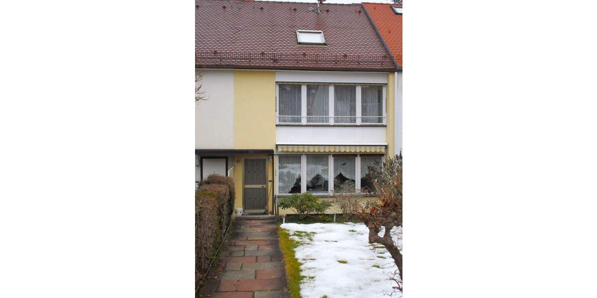 Reihenmittelhaus Nürnberg Zerzabelshof - 6 Zimmer, 132 m&sup2;, 475.000&euro; | Angebot:25746669