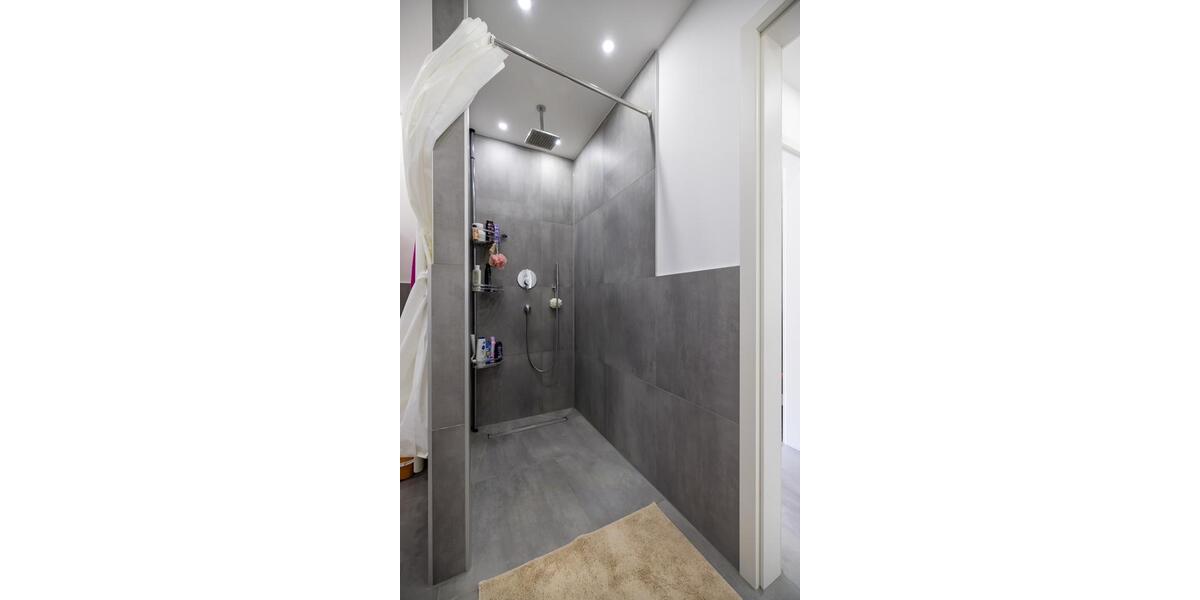 PROVISIONSFREI !! Moderne 4- Zimmer-EG- Wohnung mit Terasse 4 zimmer