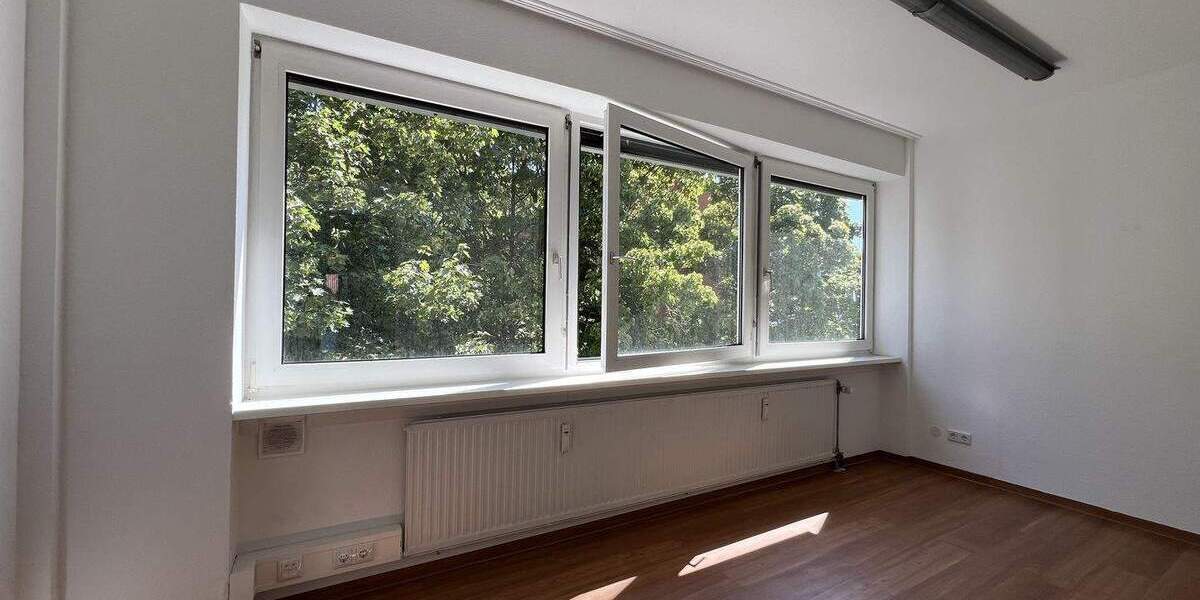 Neue Praxisräume gesucht?...freie 202 m² große Praxis in Ärztehaus in ER-Büchenbach 9 zimmer