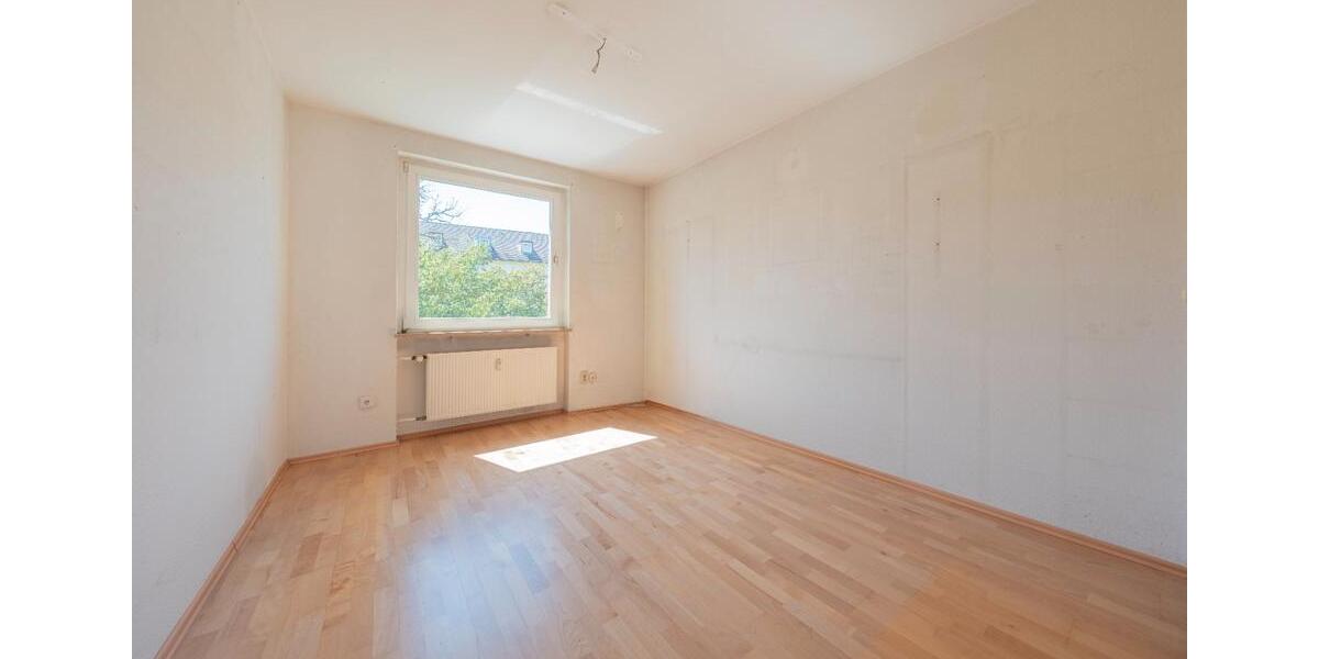Etagenwohnung Fürth Südstadt - 3 Zimmer, 82 m&sup2;, 285.000&euro; | Angebot:27226216