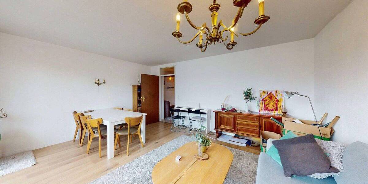 Etagenwohnung Nürnberg Schweinau - 4 Zimmer, 94 m&sup2;, 299.000&euro; | Angebot:26684316