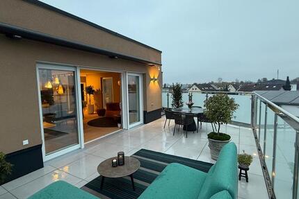 Exklusives Penthouse über den Dächern von Nürnberg-Schniegling zimmer