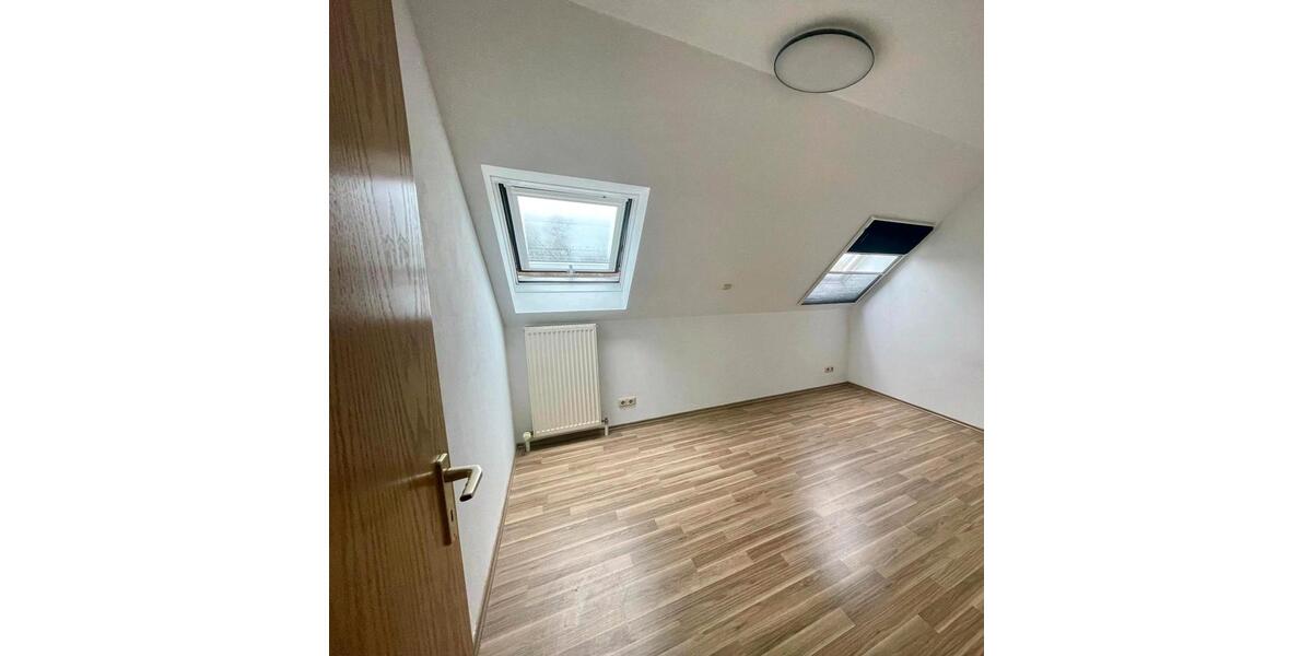 Dachgeschoßwohnung Forchheim - 3 Zimmer, 65 m&sup2;, 239.000&euro; | Angebot:25291790