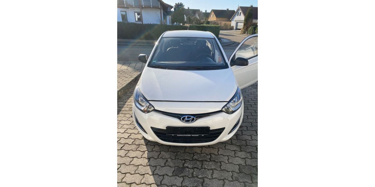 Hyundai i20 55.311 km 6.500 &euro; Allersberg 90584
