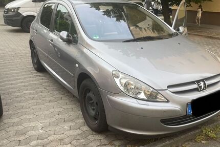 Peugeot 307 120.000 km 2.399 &euro; Fürth 90763