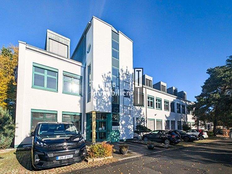 Halle mit Büro | zur Miete | Zirndorf zimmer