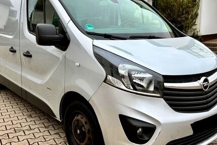 Opel Vivaro 240.000 km 7.400 &euro; Nürnberg 90471