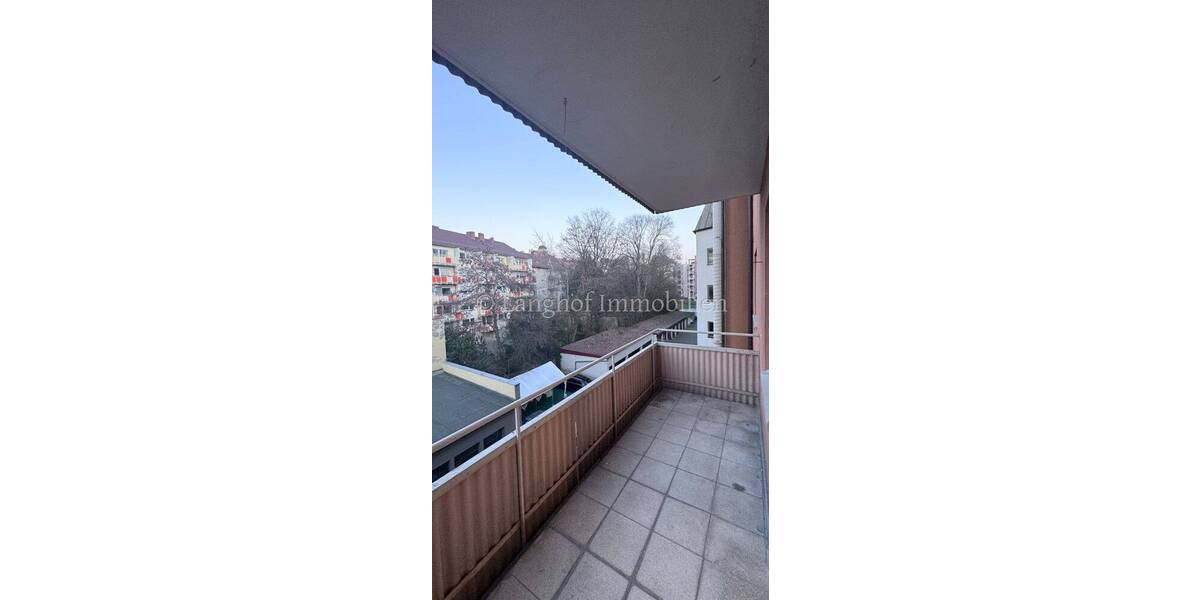 Etagenwohnung Nürnberg St Johannis - 4 Zimmer, 108 m&sup2;, 1.080&euro; | Angebot:26930313