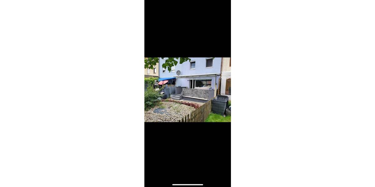 Saniertes Reihenmittelhaus mit Garten in Nürnberg Eibach 4 zimmer