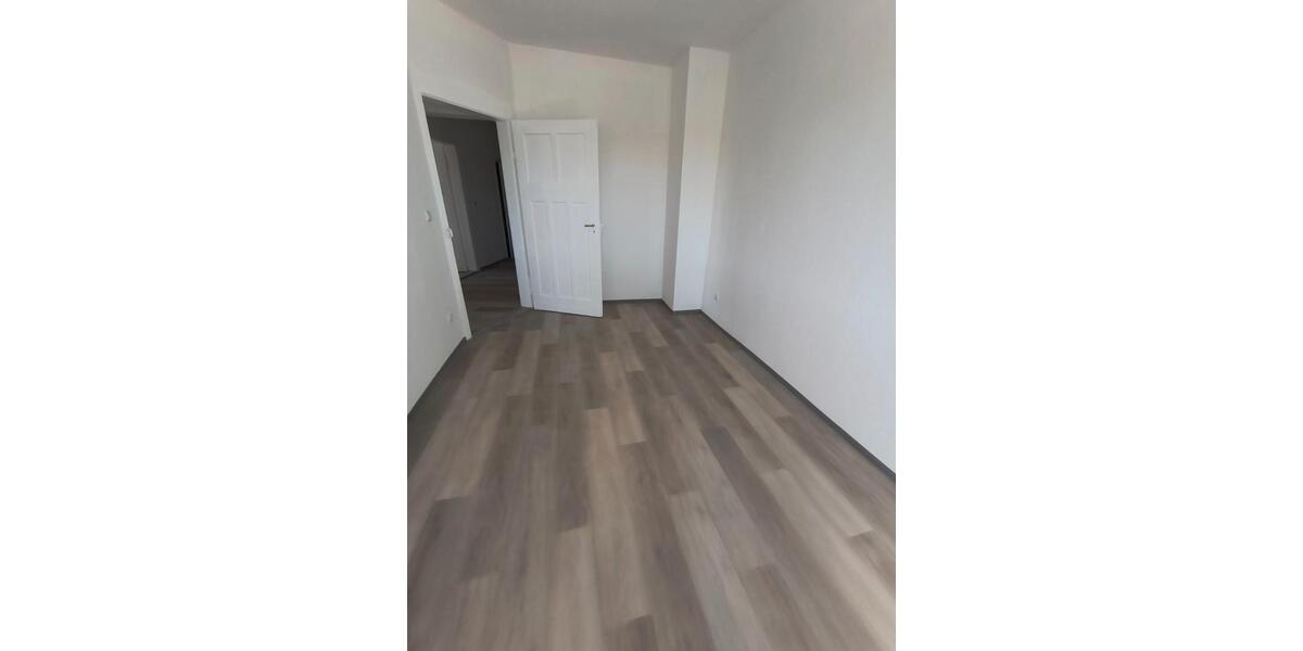 Dachgeschoßwohnung Nürnberg Gaismannshof - 3 Zimmer, 82 m&sup2;, 840&euro; | Angebot:27567210