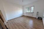 * CHARMANT - NEU RENOVIERT - SOFORT BEZUGSFÄHIG * schöne 3 Zi.-Wohnung mit GARAGE in SC-WOLKERSDORF 3 zimmer