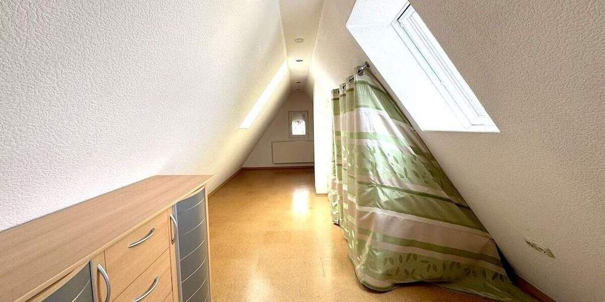 Doppelhaushälfte Lauf Heuchling - 8 Zimmer, 180 m&sup2;, 385.000&euro; | Angebot:25713719