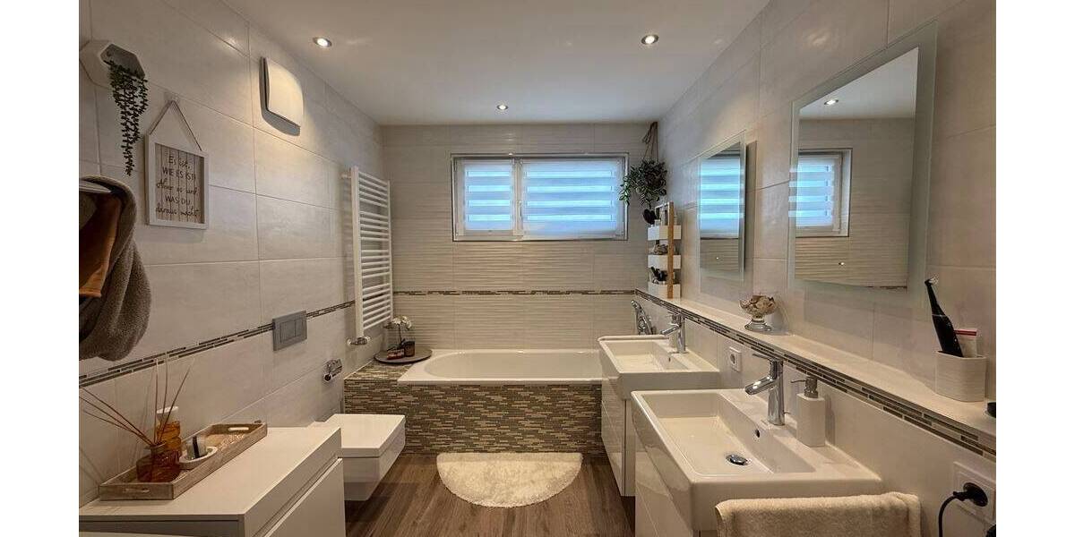 Etagenwohnung Röthenbach a d Pegnitz Röthenbach - 4 Zimmer, 114 m&sup2;, 560.000&euro; | Angebot:26141838