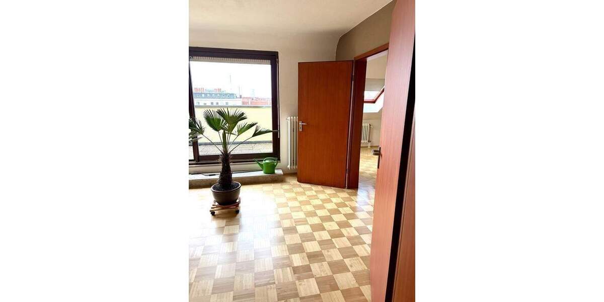 Gewerbeobjekt Nürnberg Steinbühl - 4 Zimmer, 104 m&sup2;, 379.000&euro; | Angebot:25678888