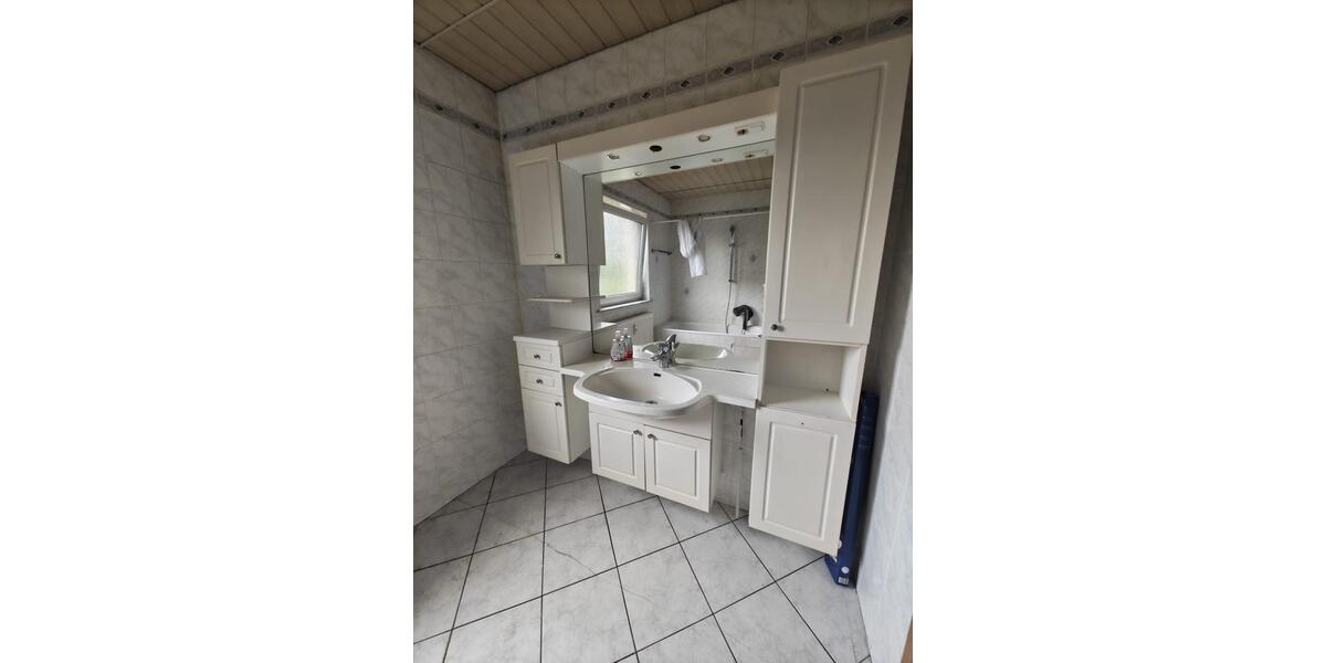 Etagenwohnung Nürnberg Altenfurt - 3 Zimmer, 60 m&sup2;, 1.100&euro; | Angebot:27545055