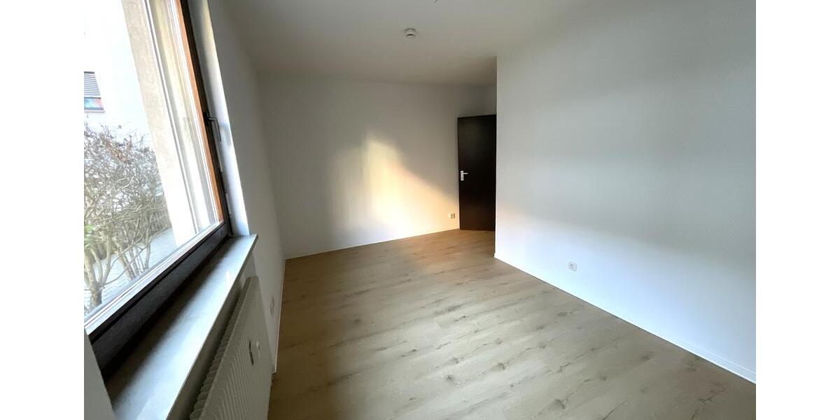 Großzügige 3-Zimmer-Wohnung mit zwei Balkonen und Tiefgarage 3 zimmer