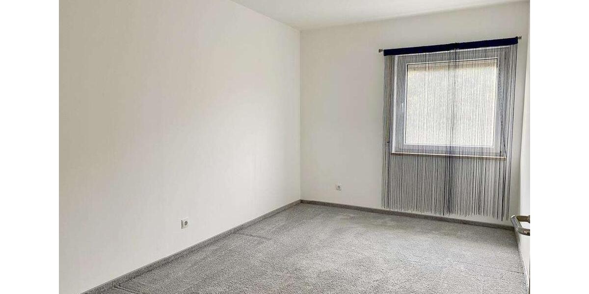Reihenhaus Zirndorf - 5 Zimmer, 150 m&sup2;, 1.600&euro; | Angebot:25376763