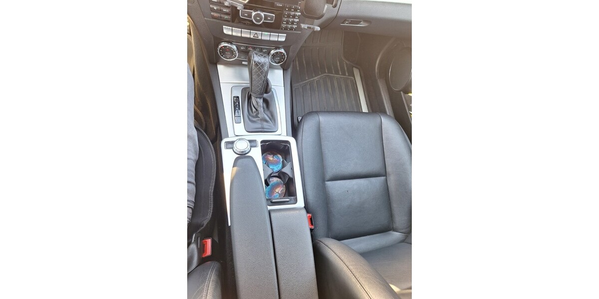 Mercedes-Benz C 250 284.000 km 5.600 &euro; Nürnberg 90403