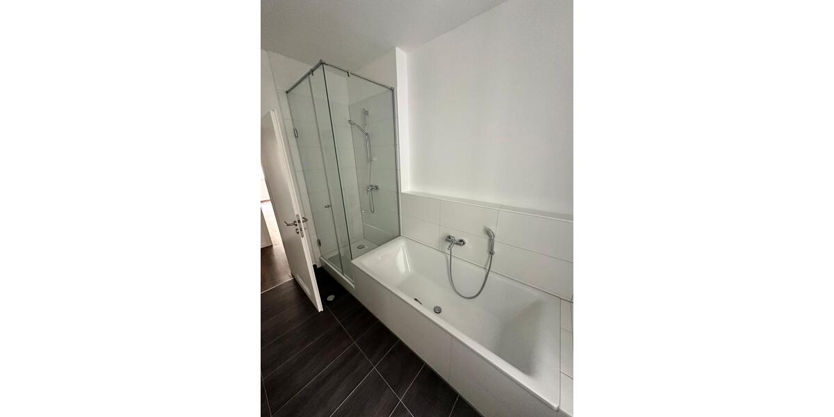 Etagenwohnung Nürnberg Hasenbuck - 2 Zimmer, 75 m&sup2;, 975&euro; | Angebot:25512584