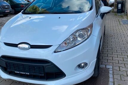 Ford Fiesta 119.760 km 3.499 € Nürnberg 90431