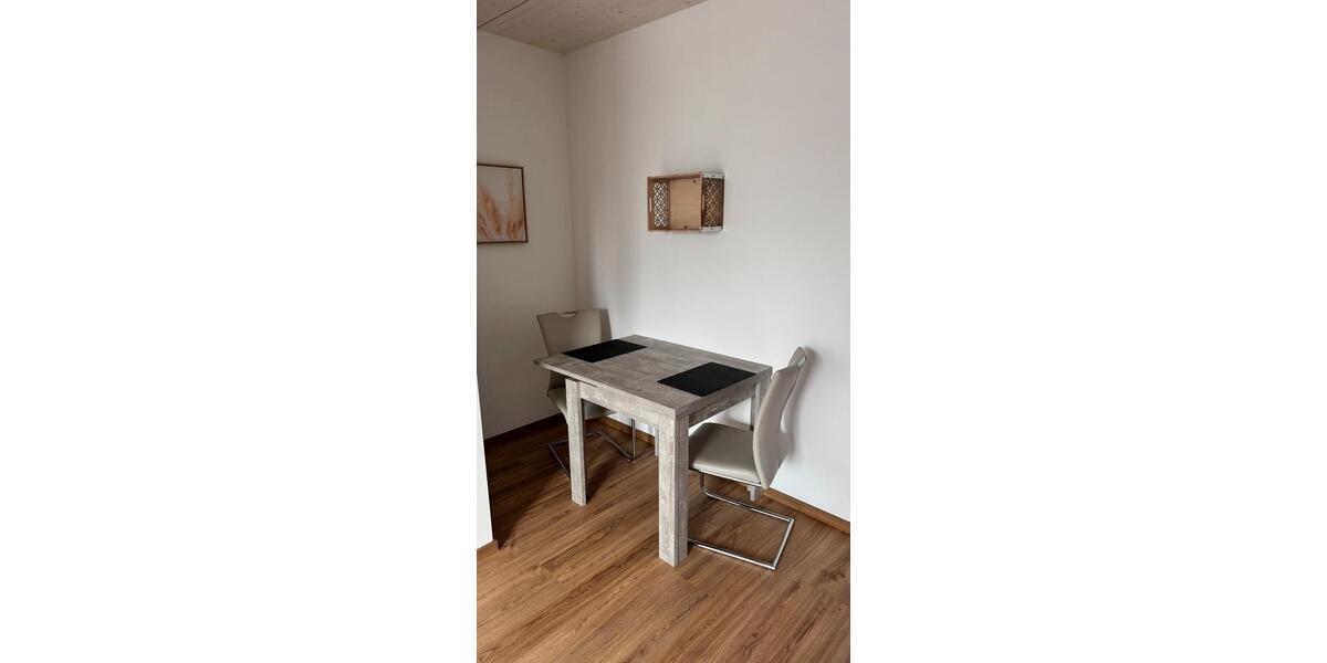 Reihenhaus Herzogenaurach - 2 Zimmer, 50 m&sup2;, 925&euro; | Angebot:25523076