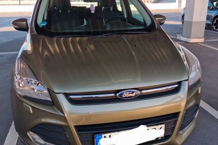Ford Kuga 146.300 km 9.500 &euro; Nürnberg 90441