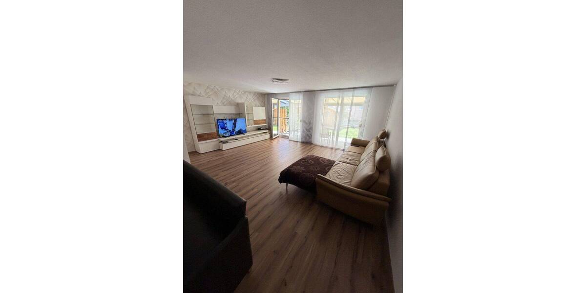 Reihenmittelhaus Feucht - 5 Zimmer, 165 m&sup2;, 2.300&euro; | Angebot:26778559