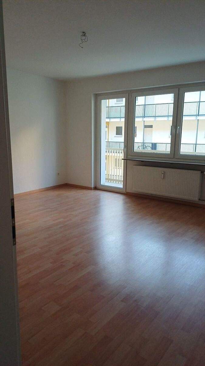 Wohnen in der Altstadt: Helle freundliche 4-Zimmer-Wohnung mit 2 Balkonen ohne Aufzug! 4 zimmer