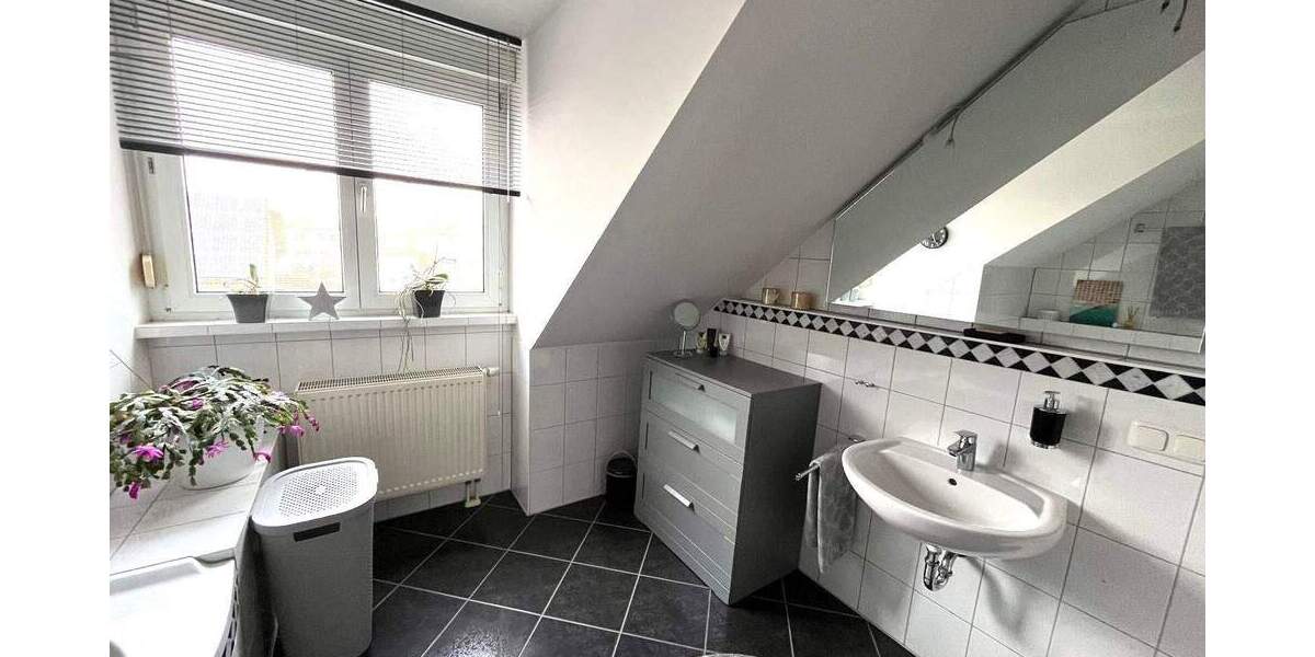 Etagenwohnung Feucht - 3 Zimmer, 98 m&sup2;, 420.000&euro; | Angebot:26894885
