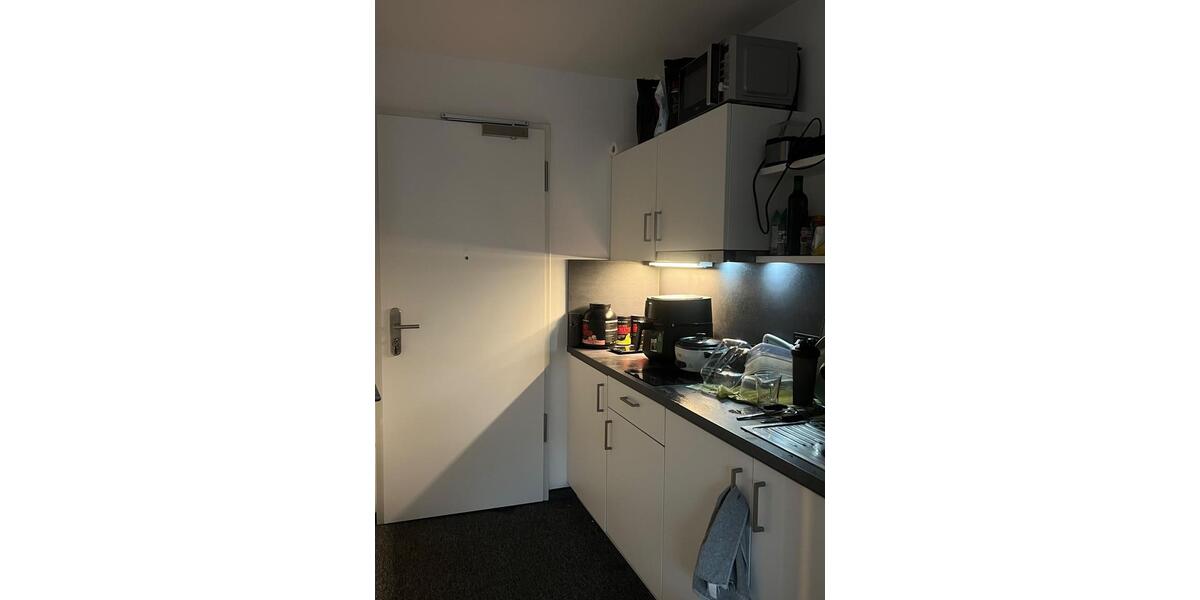 Etagenwohnung Nürnberg Gleißhammer - 20 Zimmer, 20 m&sup2;, 400&euro; | Angebot:27607711