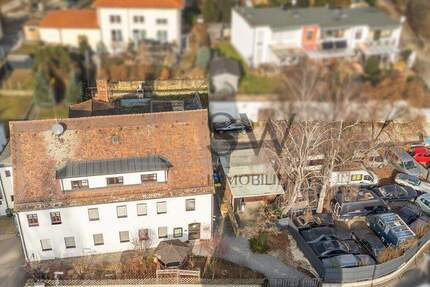 Wohn- und Geschäftshaus mit Entwicklungspotenzial in Fürth-Unterfarrnbach 1 zimmer