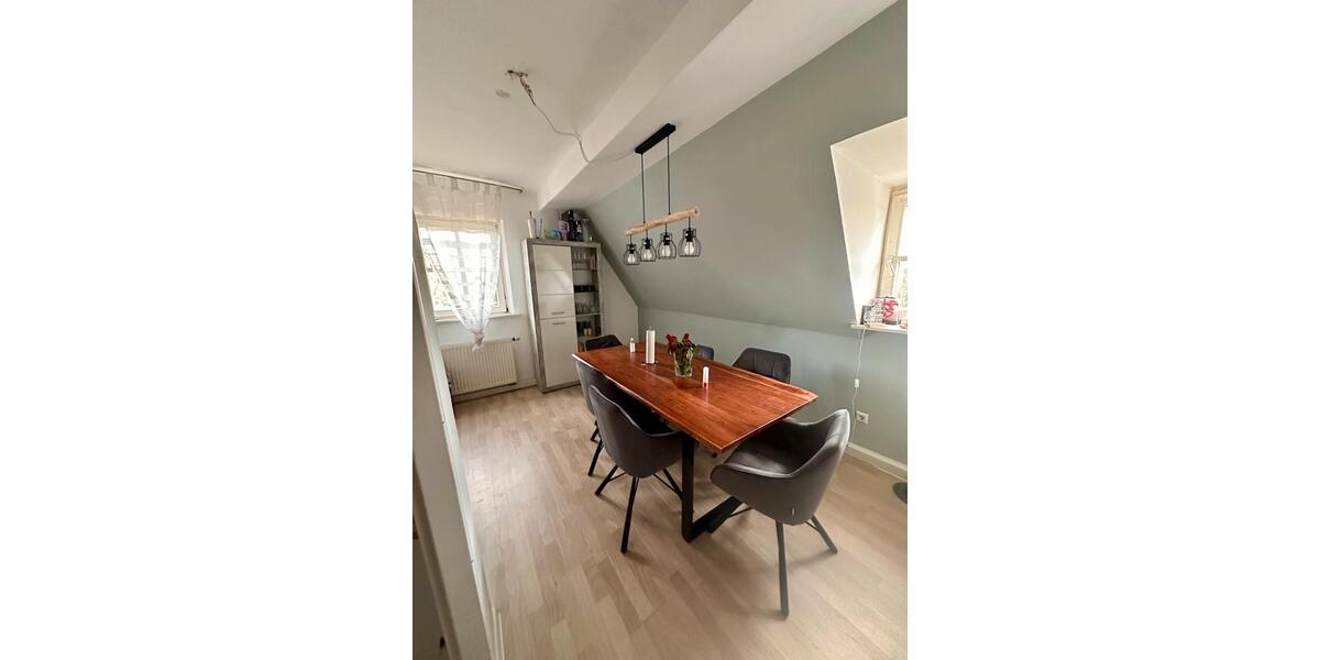 Dachgeschoßwohnung Nürnberg Gaismannshof - 6 Zimmer, 105 m&sup2;, 1.575&euro; | Angebot:26199524