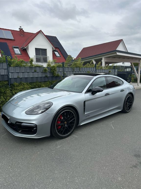 Porsche Panamera 80.000 km 74.900 € Fürth 90762