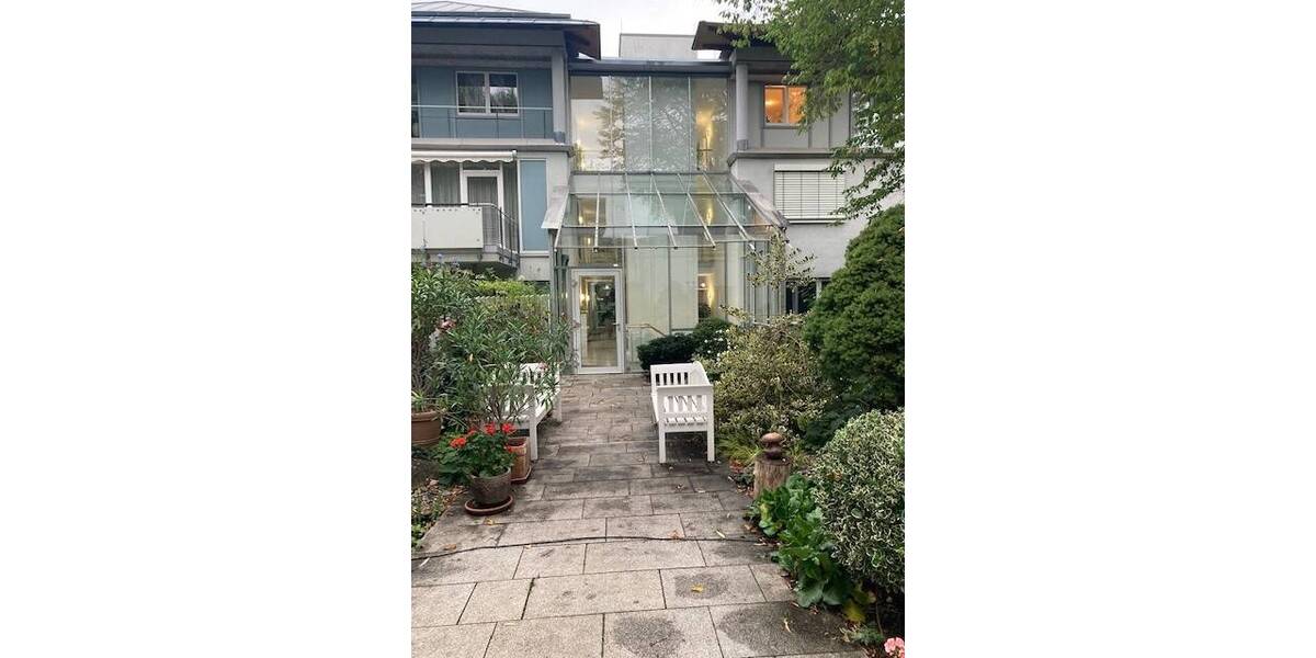 Etagenwohnung Nürnberg Gleißhammer - 4 Zimmer, 208 m&sup2;, 2.200&euro; | Angebot:26502648