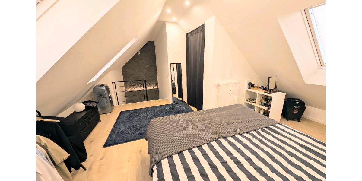 Kernsanierte 3Zi. Maisonette Wohnung inkl. Tiefgarage und Keller 3 zimmer