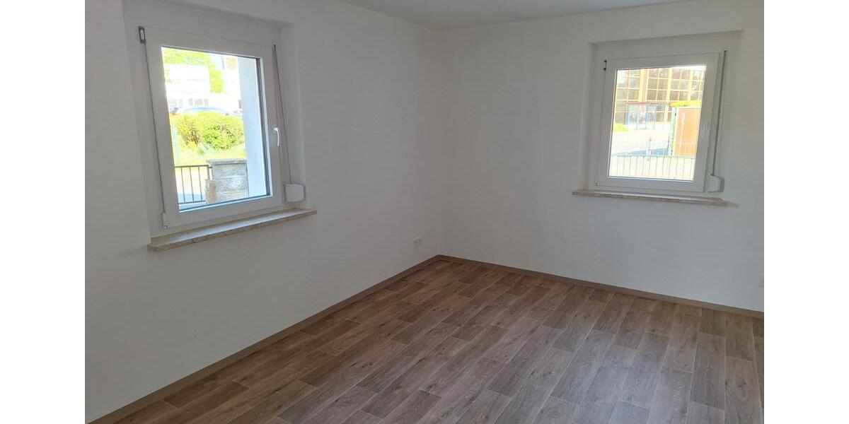 Erdgeschoßwohnung Heilsbronn - 5 Zimmer, 75 m&sup2;, 1.000&euro; | Angebot:24740993