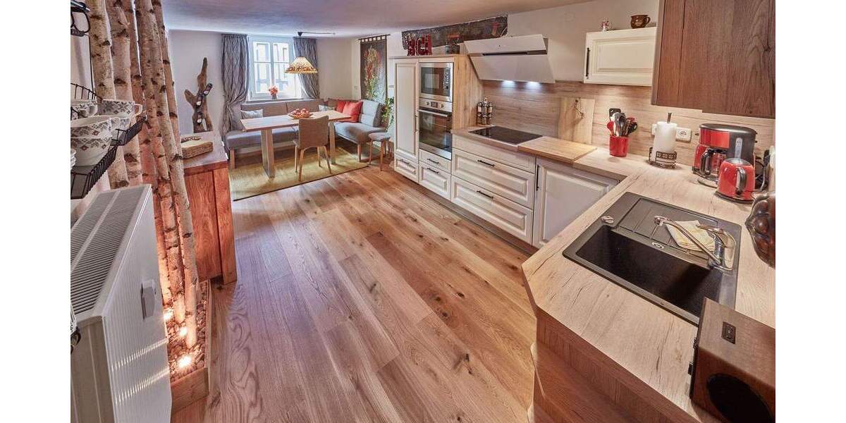 Wohn- und Geschäftshaus im Zentrum mit Investment-Faktor 13,75! Provisionsfrei! 1 zimmer