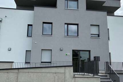 Wohnung Roßtal - 3 Zimmer, 95 m&sup2;, 1.283&euro; | Angebot:26829026