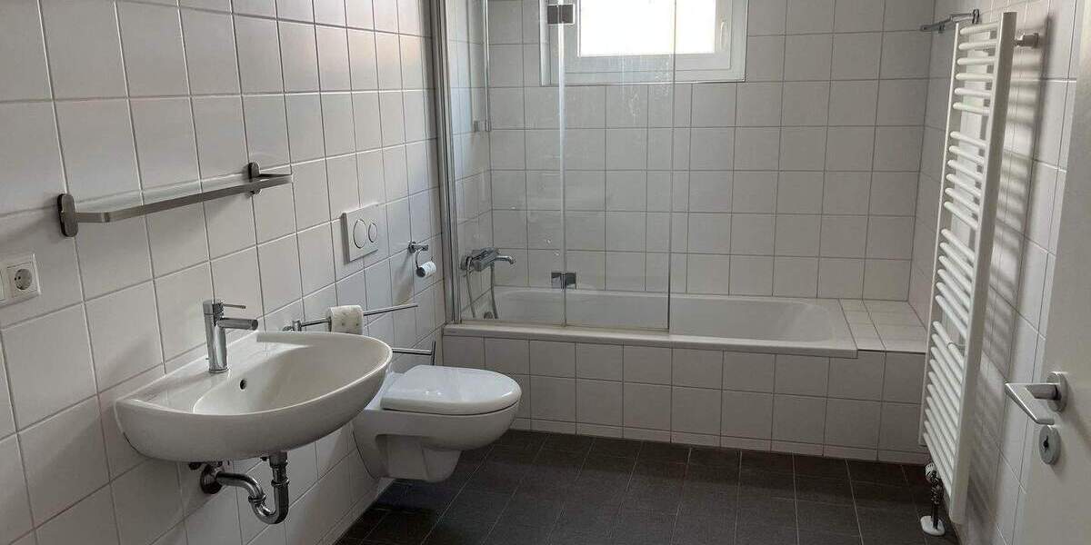 Etagenwohnung Fürth Südstadt - 2 Zimmer, 73 m&sup2;, 925&euro; | Angebot:25562335