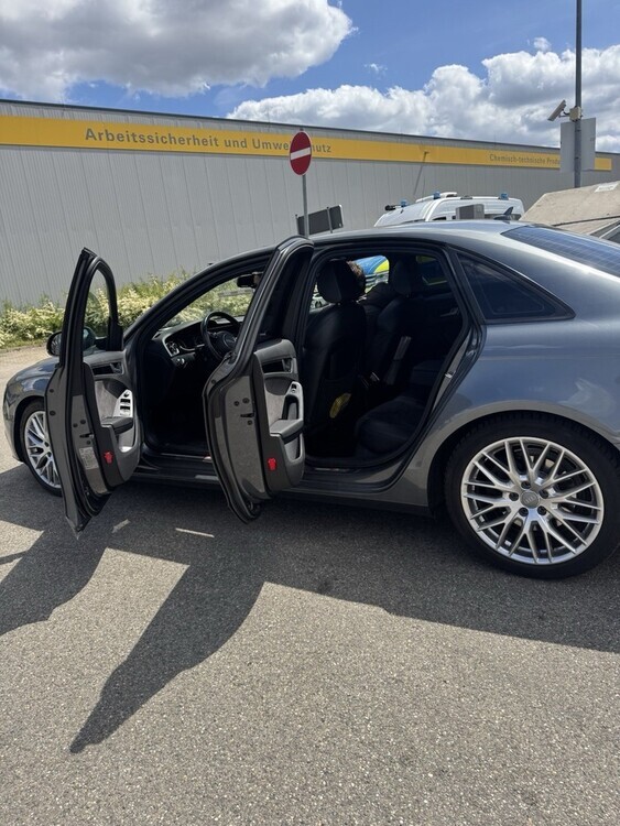 Audi A4 158.000 km 15.000 € Nürnberg 90403