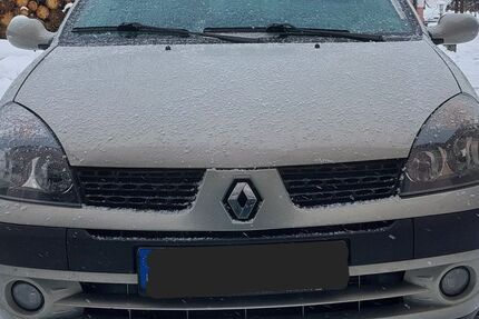 Renault Clio 154.000 km 2.155 &euro; Gräfenberg 91322