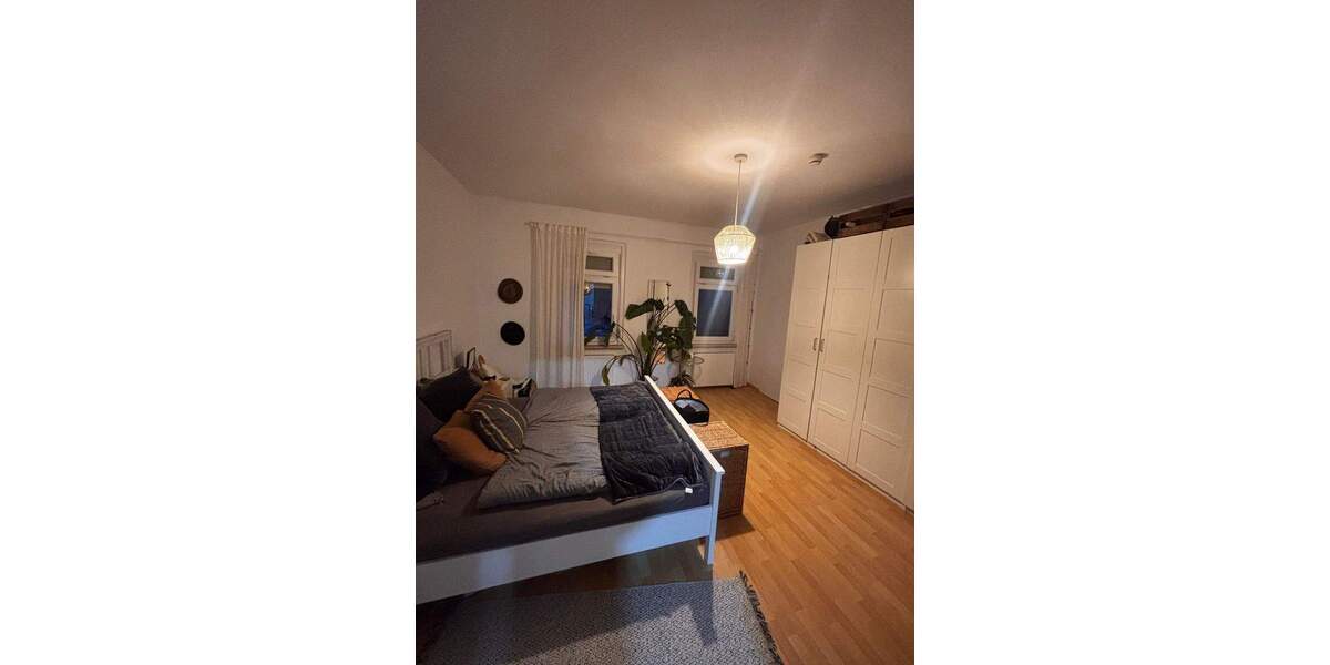 Studentenpaar willkommen! Sanierte 4-Zimmer-Altbauwohnung ohne Balkon in ruhiger Innenstadtlage von Fürth 4 zimmer